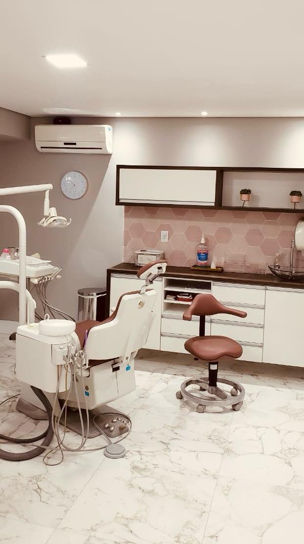 Consultório odontológico da Dra. Renata em São José dos Pinhais